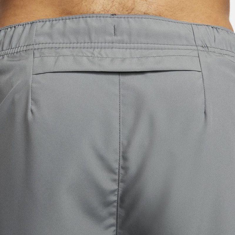 PANTALON CORTO NIKE CHALLENGER 7 GRIS DV9344-084